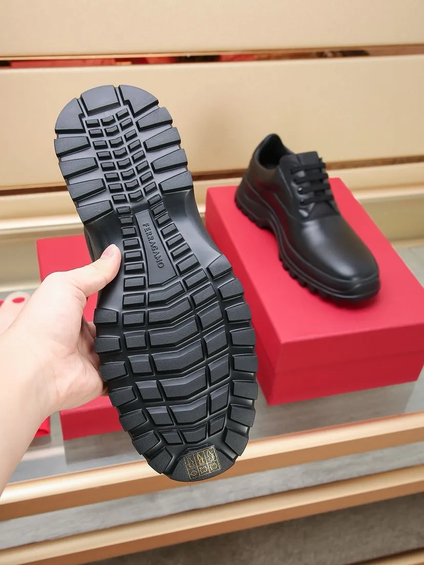 Men's men's shoes💰P660💰🔥《Ferragamo》👏Latest • High-end top brand luxury ~ purchasing agency, top quality ~. New fashionable business men's shoes🔜The uppers are made of original first-layer cowhide➕cowhide·lining, with fine workmanship. The original stylish and soft combination wear-resistant and non-slip outsole is light and comfortable on the feet. The real thing looks better in real photos. Number of yards: 38--44 (45 and 46 can be customized)